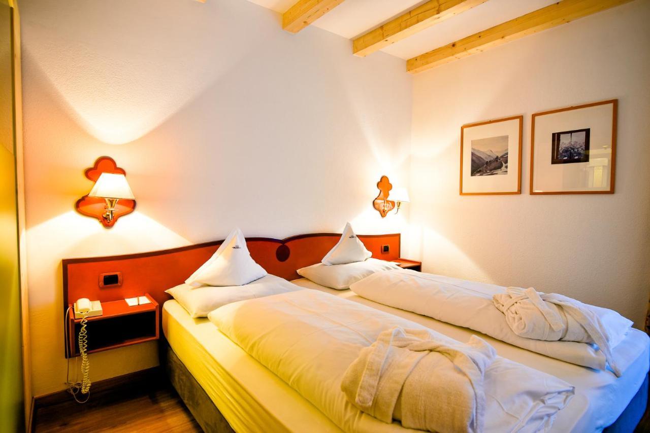 Parkhotel Tirolerhof Lagundo Exterior photo
